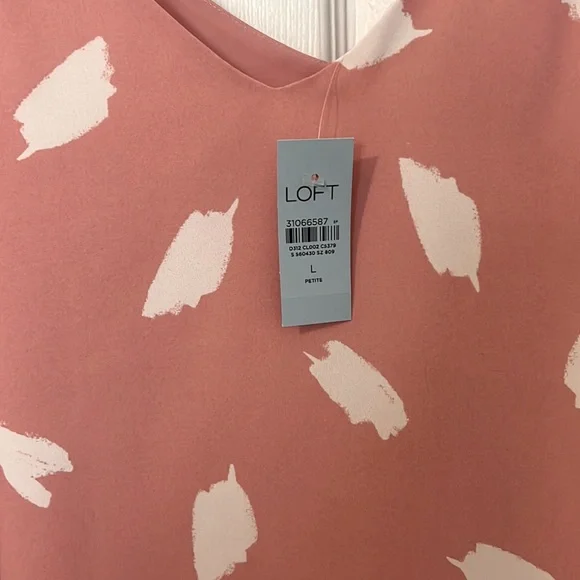 Loft Brushstroke V-Neck Tank - Picture 3 of 6